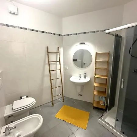 Aurora's View * Argegno